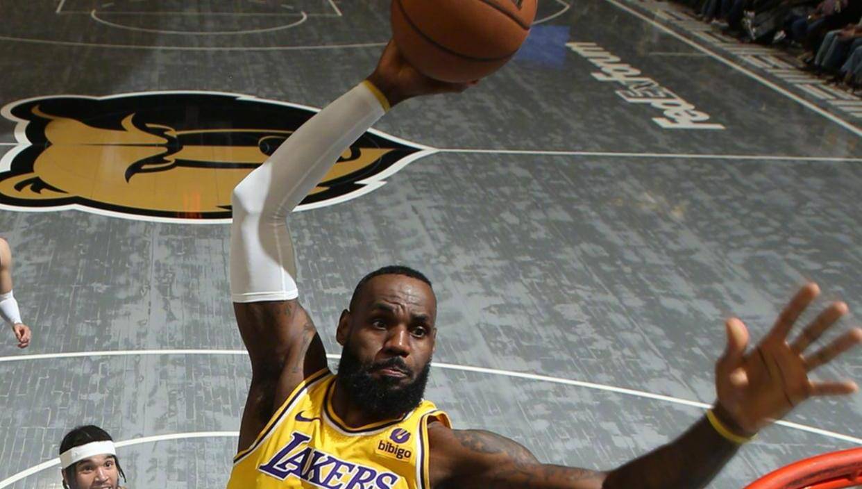 重要助攻引发热议！，阿扎伦卡在美国队比赛中重要助攻上演精彩一战的简单介绍-爱游戏导航中心